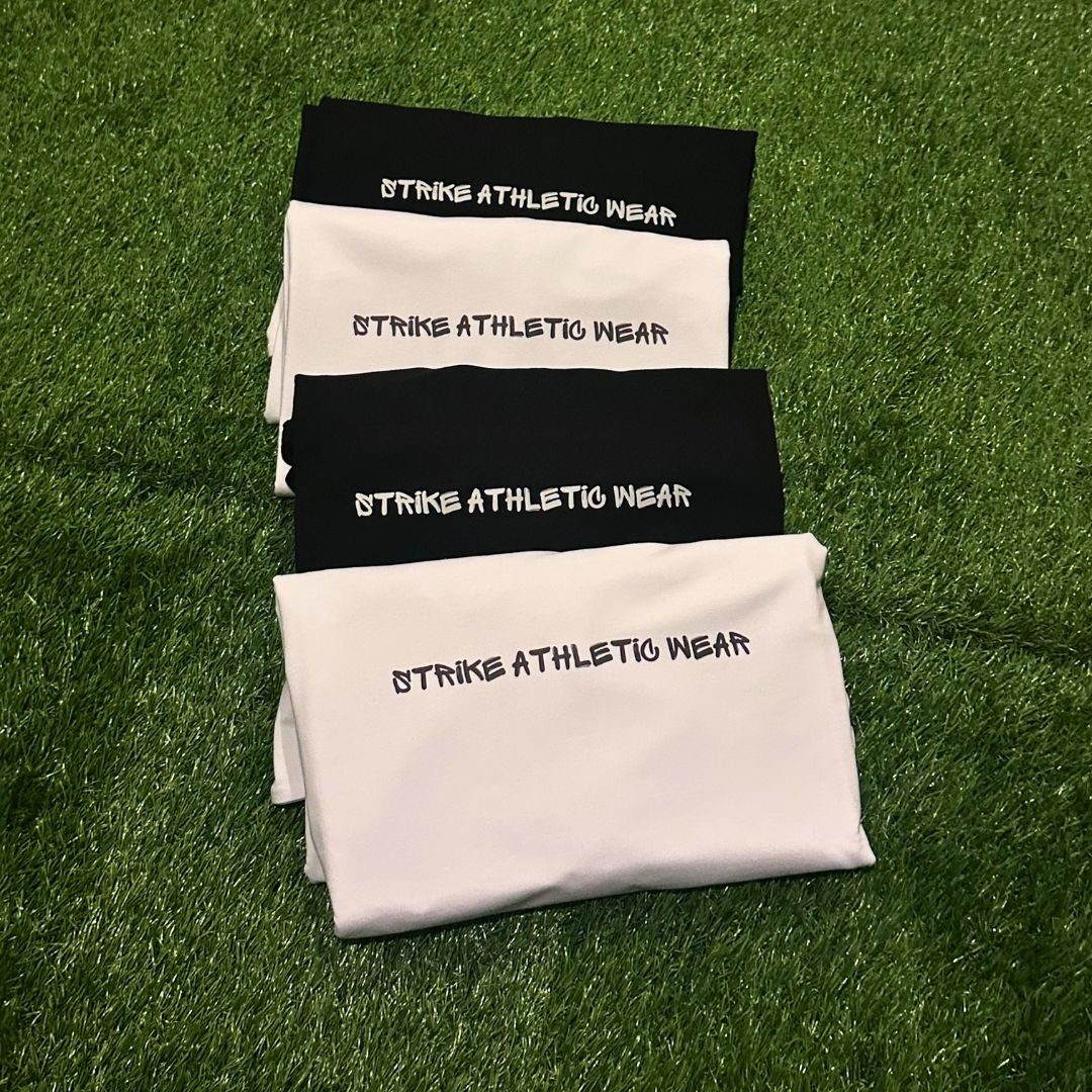 STRIKERS CLUB Oversized Pump Cover Tee